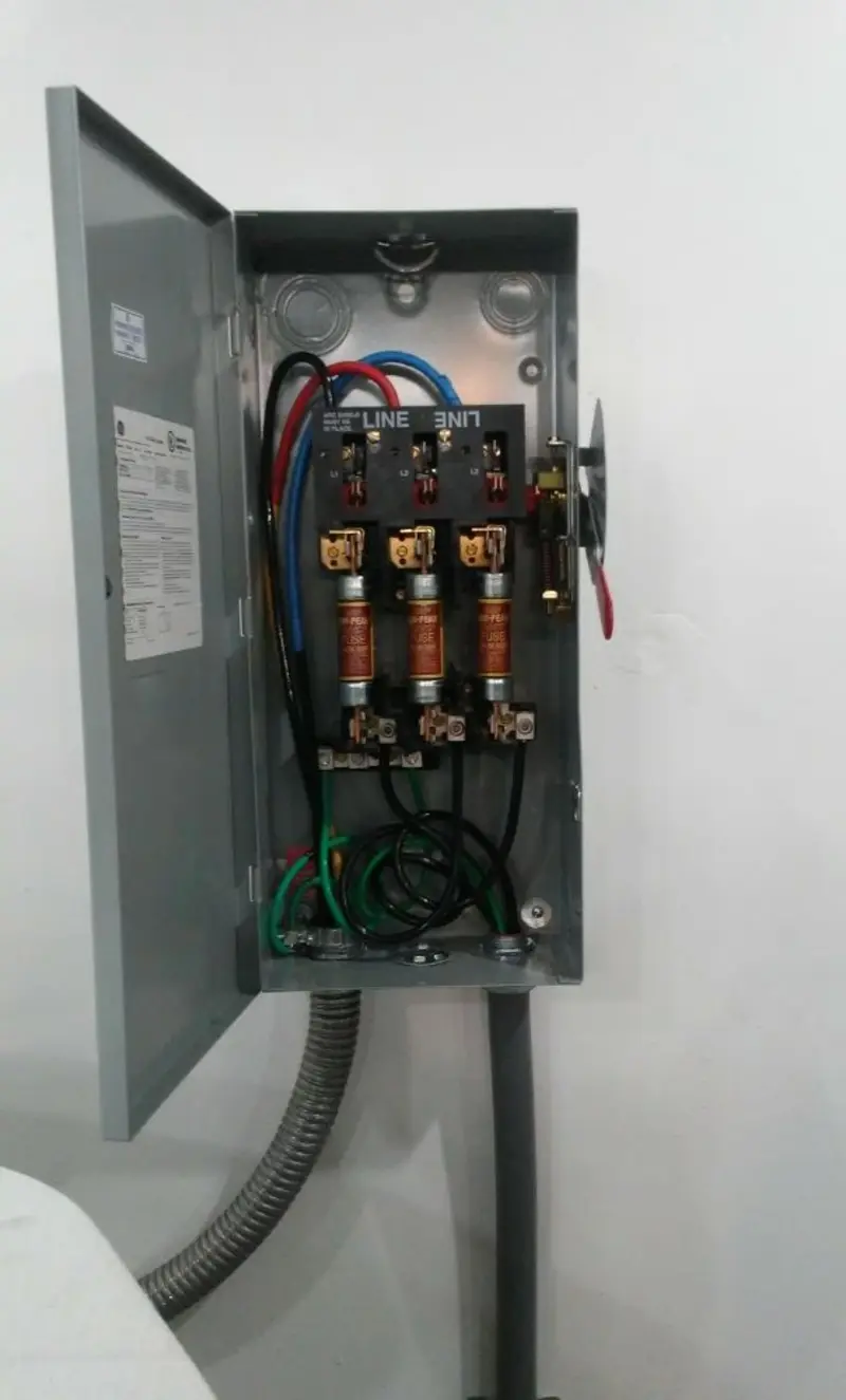 Three-phase disconnect switch installed for Electrical Wiring & Rewiring in Woburn